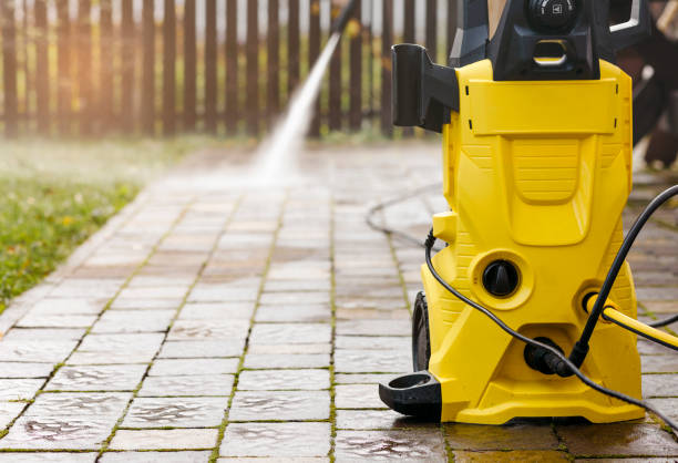 Best Restaurant Pressure Washing  in East Bronson, FL